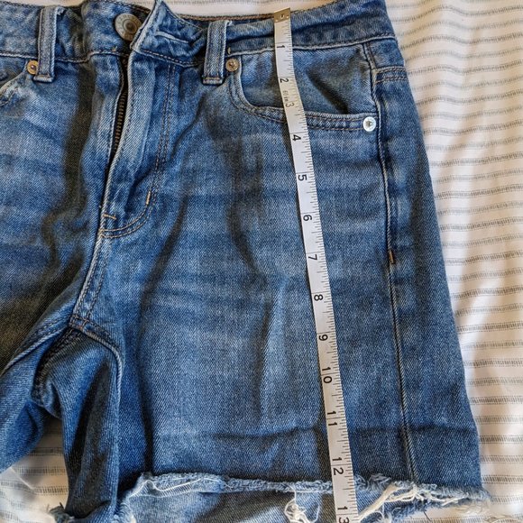 American Eagle Outfitters denim shorts - Picture 5 of 7
